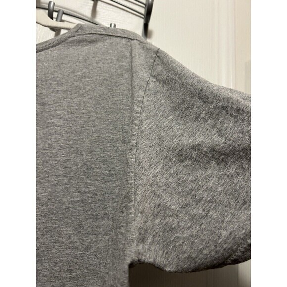 Disney Men's Mickey Mouse Large Classic Iconic Pose Graphic T-Shirt Gray Tee L - Picture 13 of 13